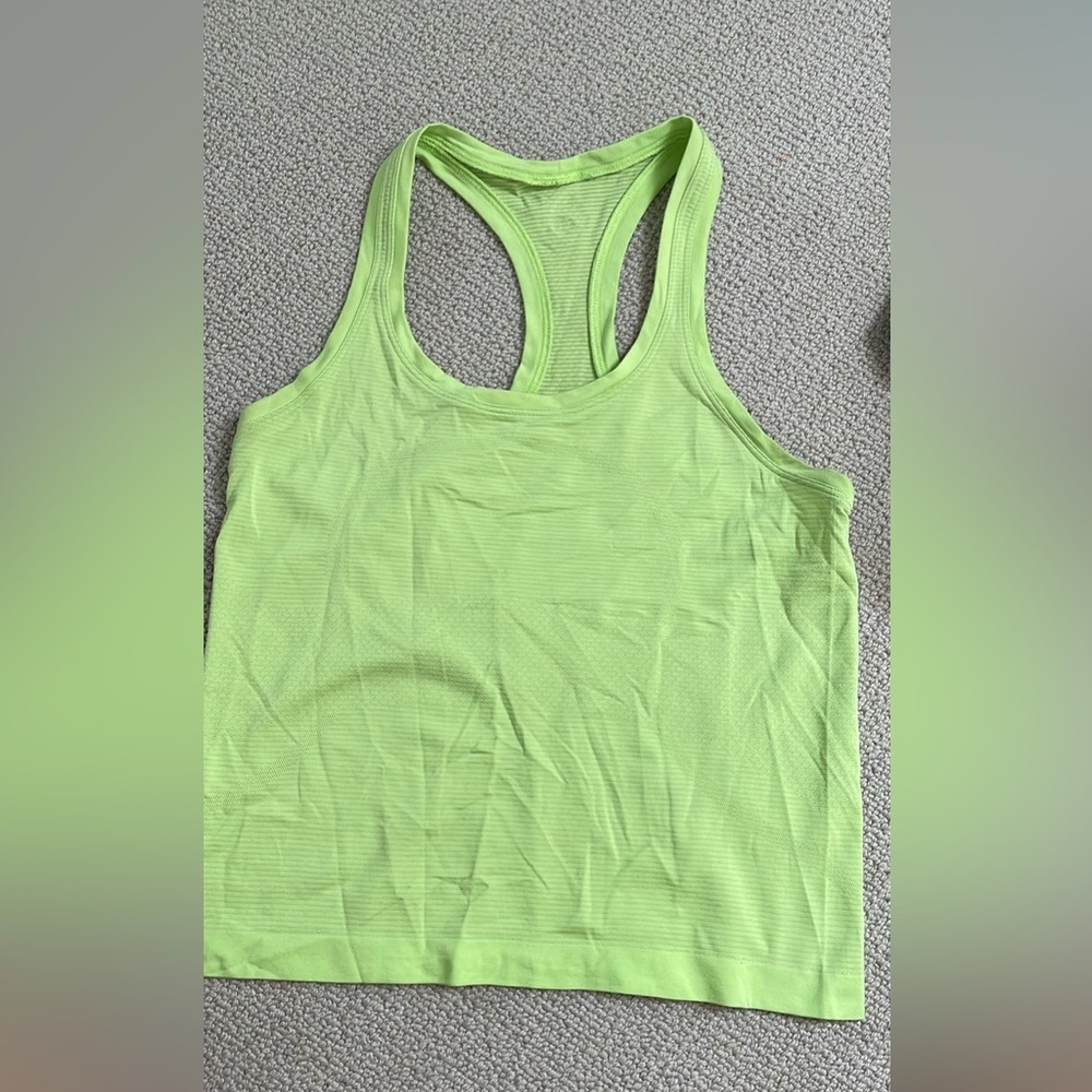 Lululemon run swiftly racerback tank size 4